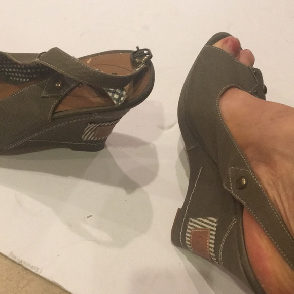 Guess shoes size 7 - Picture 1 of 7